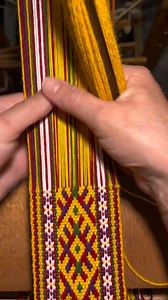 Stellēs Alsungas josta www.dacesmeistardarbi.lv #jostuaušana #alsungasjosta #Alsunga #austasjostas | Daces meistardarbi