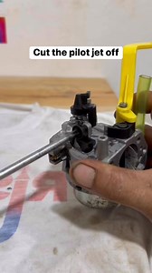 Engine not idling properly? Cut the pilot jet off #fbreels2025ツ #fbreelsfypシ゚viralvideo #followersreelsfypシ゚viralシfypシ゚viralシ #reelsviralシ #everyonehighlights #fbreels #trend #mechanic #racing #highlights #diy #carburator | Bjune Works