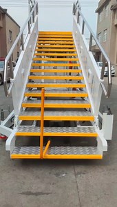 [Hot Item] Airport Aircraft Hand Push Ladder Airline Passenger Boarding Ladder