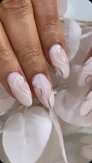 Fresh Summer Nails 懶懶 Nail Extentions with Gel Polish AED 199 ONLY...