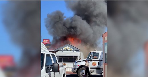 Blaze in Yuma Foothills destroys 3 mobile homes