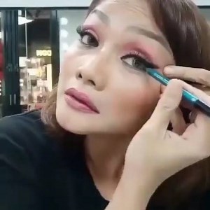 Fresh blushing makeup look! It’s #3minmakeuphacks by our makeup expert tribe @dian_octavianii! Hassle-free makeup routine using only 3 MAKE UP FOR EVER #musthave products! 💖💖💖 - You also can learn more makeup hacks at all MAKE UP FOR EVER stores! For more detailed version of this hacks you can go to our boutique at Plaza Indonesia #makeupforever #makeupforeverid #makeuptutorial #makeuphacks #makeupinspo #easymakeup | MAKE UP FOR EVER