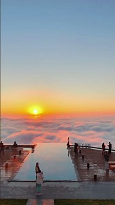Breathtaking! Sunrise & Sea of Clouds at Yuhuangding Fenxi Muyun 🌅 #chinatour #travel