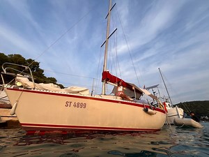 Beneteau First 27
