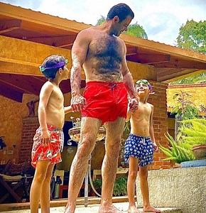 Eduardo Capetillo festeja 50 años de edad