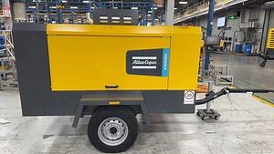 [Hot Item] Atlas Copco High Quality Mine Drill Rig Compressor Diesel 160cfm Portable Trailer Screw Air Compressor