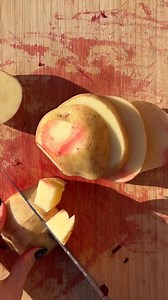 @vegangirlboss shares her moms top secret recipe for Borscht, a traditional Ukrainian dish. The twist? Hers is vegan and made with NINE different types of veggies! Warm, nutritious and extremely comforting. Grab your WÜSTHOF Classic 🔪 – this recipe requires plenty of chopping! | WÜSTHOF