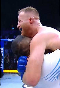 EVERY ROSE HAS ITS THORN 🇺🇸 Justin Gaethje defeats Ilia Topuria by TKO, due to Corner Stoppage, to become the NEW undisputed lightweight champion of the world. [ #UFCWhiteHouse | B2YB @Crypto.com ]