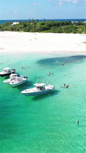 The ultimate island getaway begins on a SŌLACE. #solace #thedoughertydifference #centerconsoles #boating #lifeisbetteronaboat #boatlife #bahamas | SŌLACE Boats