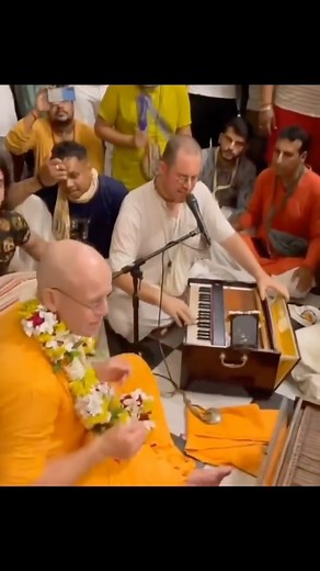 1.2K views · 148 reactions | Chant and always be happy #harekrishnaharerama #harekrishna #sankirtan #kirtan #happyvrindavan #vrindavan #iskconvrindavan | Iskcon Kirtan Ministry | Facebook