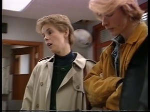 #fridayfun with ‘The One and Only’ Chesney Hawkes when he featured in an episode of The Bill in 1991 as the character Colin. Seen here with Lynne Miller as PC Cathy Marshall. #chesneyhawkes | Thames TV Archive