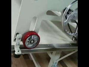 Manual fabric spreading machine