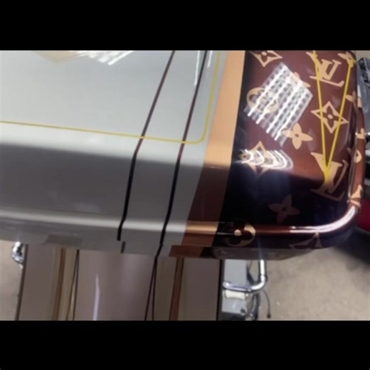 That’s a lot of blue strips 😉 camtechcustom.com 📲 843-552-0336 amandab@camtechcustom.com #camtechcustombaggers #332 #bigwheelbaggers #harleysofinstagram #harleydavidson #harleydavidsonaddicts #custom #custommotorcycle #motorcycling #motorcycle #custompaint #customparts | Camtech Custom Baggers