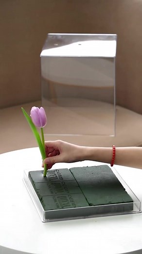 285K views · 2.5K reactions | Tulip Flower Arrangement for Spring #florist #flowerarrangement #spring #springtime #springiscoming #springflowers #springvibes #springday | FloralSupplies.com | Facebook