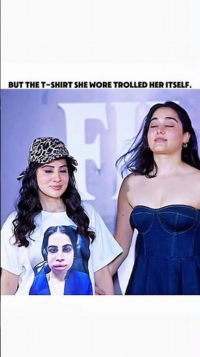 Urfi Javed Set Her Own Fielding 🫩 #UrfiJaved #URFI #BiggBossOTT#Fashionista #UrfiJavedControversy