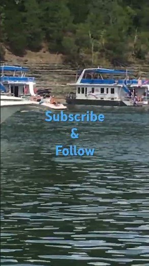 Party Cove Lake Cumberland on Poker Run Weekend😎