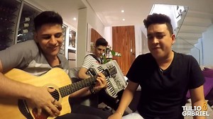 65K views · 2.3K reactions | Quem é o amor da sua cama? 樂 Marca a pessoa aqui nos comentários!! #amordasuacama #felipearaujo #cover #tulioegabriel | Tulio e Gabriel | Facebook