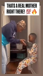 Using physical experience to teach empathy and understanding. This mother had her son hold a weight while in a horse riding stance, comparing the physical strain to the emotional burden teachers face when mistreated by students. While this method may resonate with some, it’s crucial to remember that effective discipline should focus on building positive relationships, setting clear boundaries, and teaching valuable life lessons. Open communication and understanding are key to fostering healthy c