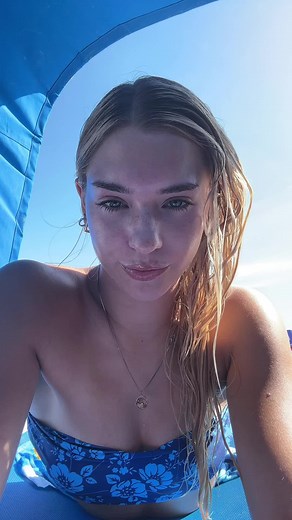 Rach (@rachelmann23)’s videos with Im me again feels like its been years - strawberry_sockss