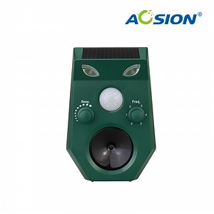 [Hot Item] Rechargeable Ultrasonic Bird Fox Cat Dog Repeller for Eco-Friendly Garden Use
