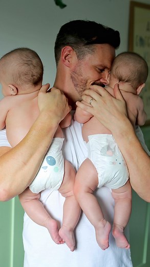 31K views · 4.3K reactions | Twin Dad life - The boys are just over 5 months old now and getting so heavy and strong. It’s definitely been a wild ride but a fun one! We had half an exciting milestone yesterday too, Cody has a tooth. Out of the 4-month sleep regression, straight into teething!!! Wish us luck ‍懶醴 . Nappies size 2 @kitandkinuk GIFTED  . #identicaltwins #twins #brothers #familyof5 #surrogacy | The Travelling Gays | Facebook