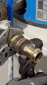 44K views · 38 reactions | Tape, then dope 蘭 #auneplumbing #worldplumbers #knipex #viega #copper | mechanical-hub.com | Facebook