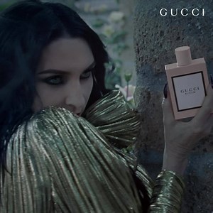 770 reactions · 39 shares | Find the perfect gift with Gucci Bloom, a fragrance collection celebrating diverse expressions of modern femininity. #InBloom #GucciBeauty | Gucci | Facebook