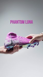 🤝 Nike Phantom Luna Thunder 💜 Obțineți aceste frumuseți acum! 📲 ___ #11teamsports #NikeFootball | 11teamsports România
