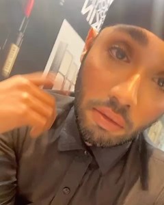 Aman Bhatia on Instagram: "UNEDITED DAY 5 . . . ✨✨HOE FOR GLOW✨✨ . . . . . Entire makeup is done using @bobbibrownindia . . . #makeup #makeupartist #makeuptime #makeuplooks #makeuponpoint #makeupmafia #makeuplover #makeupaddict #makeupislife #makeupwedding #makeupislove #dewydumplings #dewyskin #eyelashesonpoint #makeupoftheday #goodmakeupday #highlighteronfleek #makeupofinstagram #namvoglow #delhimakeupartist #filters #fullglam #sultry #fullcoverage #glowup #unedited #bobbibrown #bronze #bronze