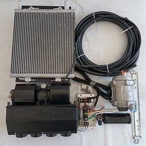 [Hot Item] 12V 24V Sistema de aire acondicionado universal para camiones y autobuses, kit de evaporador y compresor de A/C bajo el salpicadero