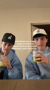 Camuflando eu e minha amiga entre matcha lovers