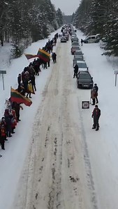 1.2K reactions · 181 shares | Kapčiamiestis gyva grandinė muzika #gamta #miškas #laisvė #sveikasgyvenimas #medis | Gamtos Gėrybės | Facebook