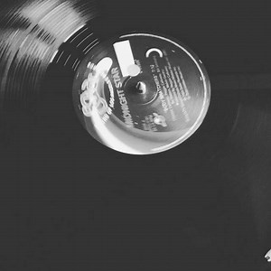 Midnight Star - Body Snatchers. 06.04.2018 @tunnelclubmilan . . . Spotify:user:annamollymilan #annamolly #discomilano #housemusic #house #funkymusic #funky #discomusic #disco #music #soul #soulmusic #weekend #photooftheday #milan #milano #italy #spring #location #mixmagmagazine #nightout #clubculture #milanonight #night #vinylporn #vinylcollector #vinyladdict #annamollysoundsystem #discolovers #tunnelclub | Anna Molly