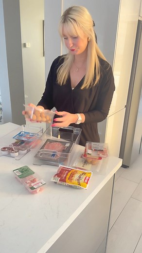 85K views · 873 reactions | Day 1 declutter challenge | Lynsey Queen Of Clean | Facebook