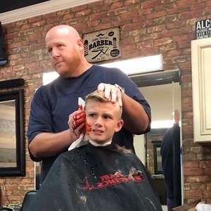 37K views · 195 reactions | Lmaooo! Look at his reaction  | Viral Entertainment | Facebook