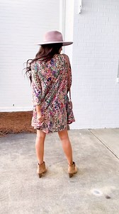 11 reactions | Shop This Dress >> https://shopthemint.co/3nBHbTq The perfect dress for dressing up or dressing down! #floralmoment | The Mint Julep Boutique | Facebook