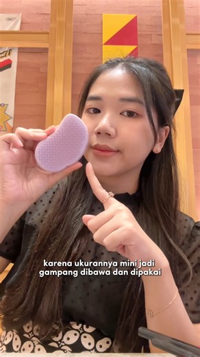 Mau hangout, kerja, atau traveling ✈️ Mini Original gampang banget dibawa kemana-mana & selalu siap ngurai kusut ✨ #SisirAntiKusut #MiniOriginal #TangleTeezer | Tangle Teezer Indonesia