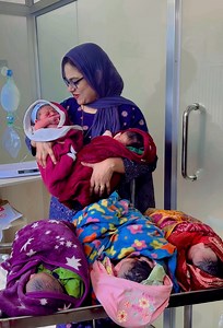 আলহামদুলিল্লাহ আজ ৭টি Normal delivery হয়েছে। আল্লাহর কী অশেষ রহমত—এতগুলো স্বাভাবিক ডেলিভারি হচ্ছে, আলহামদুলিল্লাহ 🤍 সব বাবু ও তাদের মায়েরা ভালো আছেন, আলহামদুলিল্লাহ। সবাই দোয়া করবেন 🤲 📍 Hospital Address: Al-Jumira Hospital New Bus Terminal side, Milk Vita Road, Deola Asha Office-এর পাশে, Deola, Tangail 📞 Contact Number: 8801719866977 8801623142929 #baby #pregnancy #happymovement #happylife #pregnancyjourney #babygirl #babyboy #PainlessDelivery | Dr. Jannatul Fardous