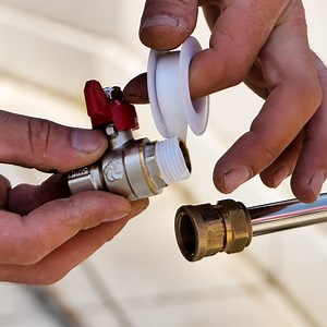 Simplified DIY guide for installing an outdoor faucet! 💯💧 | MetDaan Corner