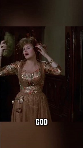 Mrs. Peacock's Dramatic Faint Scene #clue #movie #iconic