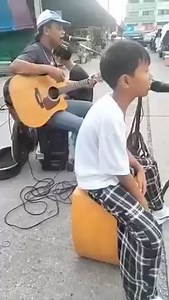 #แค่นั้น/พงษ์สิทธิ์ คำภีร์ อรุณ ศรีเมือง และลูกชาย เปิดหมวก คนปันเพลง https://youtu.be/OSVoDmpbYRY?si=0JuK7g_W65y2c67M | คนปันเพลง | Facebook