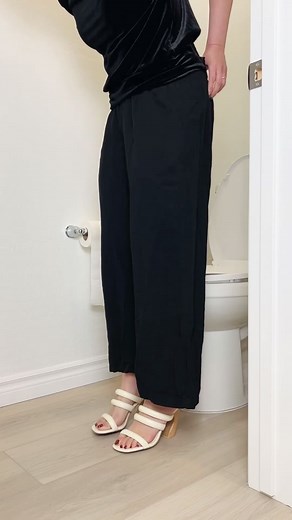 This is how I use restroom in public. #tutorial #organize #tricks