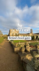 The unsung heroes of Bowood 🦸🏻‍♂️ Here is some of what goes on behind the scenes when we’re closed for the season. Head Gardener, David Glass and his team are planting new roses on the Bowood House Terrace, and it is not as easy a job as you might think🤔 Some of the roses on the terrace are around 18 years old, and has gradually produced less blooms every year and were no longer turning up any new growth. Consequently, the roses need replacing 🥀 This process involves David and his team havin