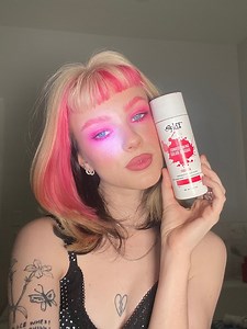 4.2K views · 21 reactions | Looking for a change up? @lilbittylivie used Splat’s Color Conditioning Masque in ‘Fuchsia’ to add a pop of color  This week is the last week to receive 10% off all Conditioning Color Masques. Don’t miss out! Head over to SplatHairColor.com | Splat Hair Color | Facebook