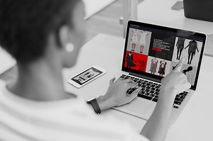 Web Design | HTML CSS JavaScript Parallax Effect - Ana Maria