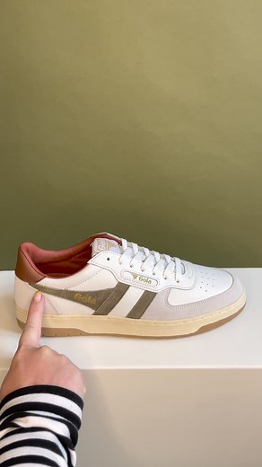 Hawk 🔥 The ultimate cool men’s trainer that blends retro detailing with modern colourways 💚 #Gola #GolaHawk #GolaClassics #Gola1905 #GoGola #GolaFever #GolaRevolution | Gola