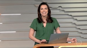 2.7K views · 17 reactions | Iniciamos o dia mostrando nossas comidas gigantes no Bom Dia Brasil! #comidasgigantes #saojoaodecaruaru 䀹 | TV Asa Branca - Afiliada Globo | Facebook