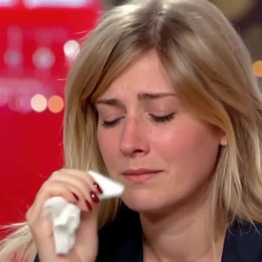 1.9K views |   “Courage Amanda“ : les français en larmes, l'ex de Patrick Bruel annonce que le chanteur est...Suite en  | Astuces de grand mère | Facebook