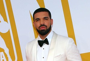 Drake Dances To Fivio Foreign’s “PlaqueBoyMax” Diss Track In Australia