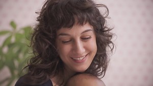 Pearhead Easter Wooden Baby Rattle – Plush Mouse Sensory Toy with Natural Wood Ring, BPA-Free Infant Teething Rattle for Newborns 0+ Months, Easter Basket Stuffer